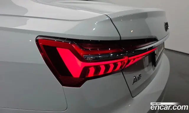 Audi A6 2022 2.0 автомат (гидро), миниатюра 8