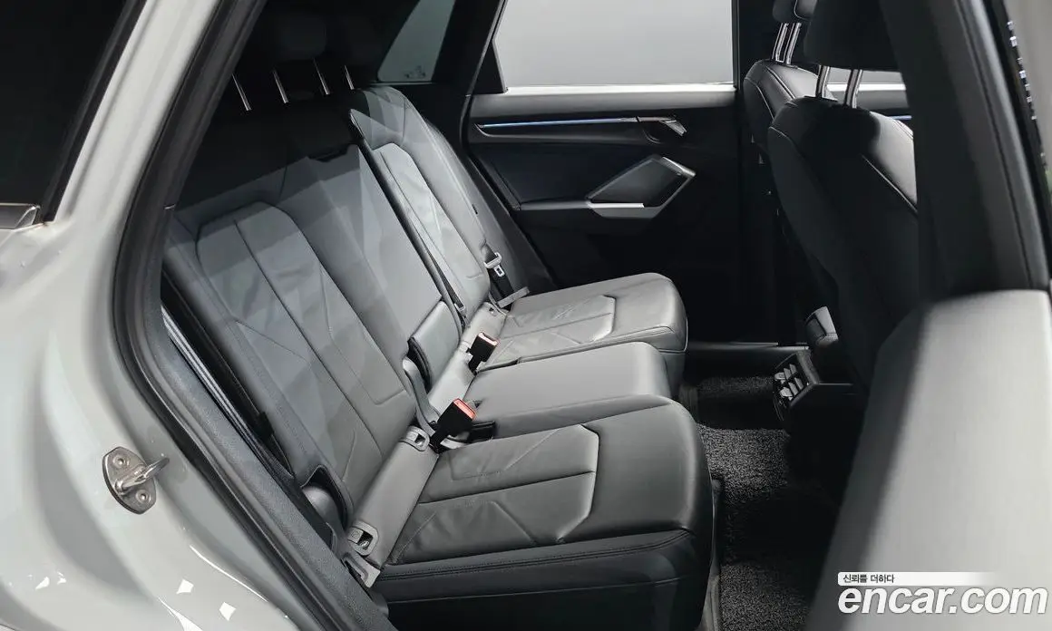 Audi Q3 2023 2.0 автомат (гидро), фото 17