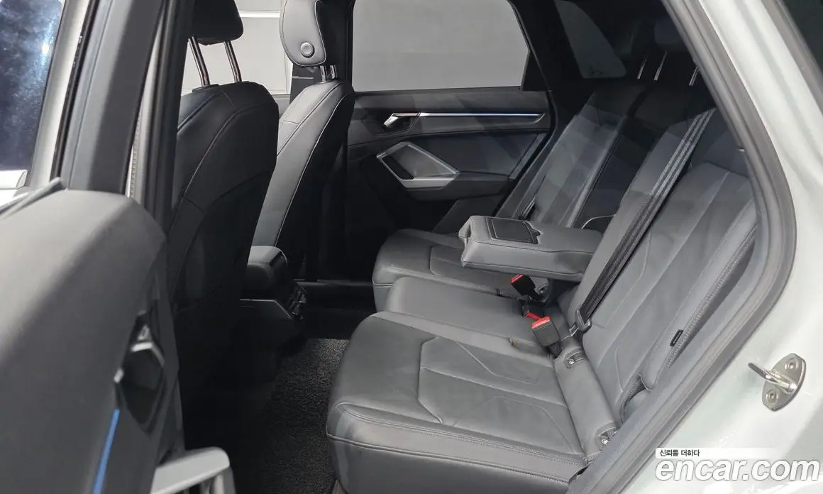 Audi Q3 2023 2.0 автомат (гидро), фото 18
