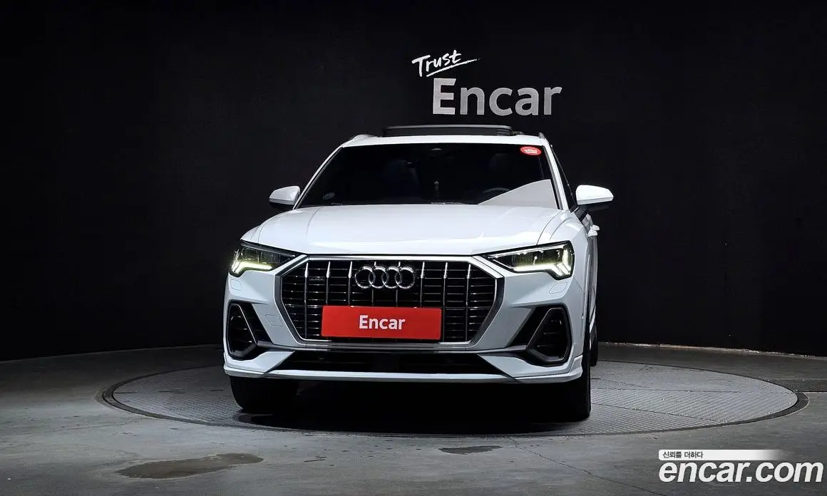 Audi Q3 2023 2.0 автомат (гидро), фото 3