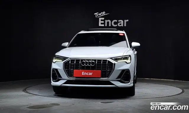 Audi Q3 2023 2.0 автомат (гидро), миниатюра 3
