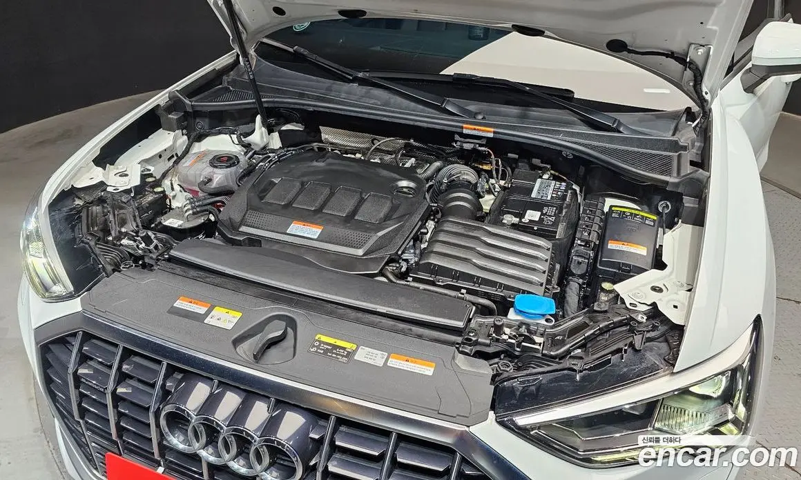 Audi Q3 2023 2.0 автомат (гидро), фото 6