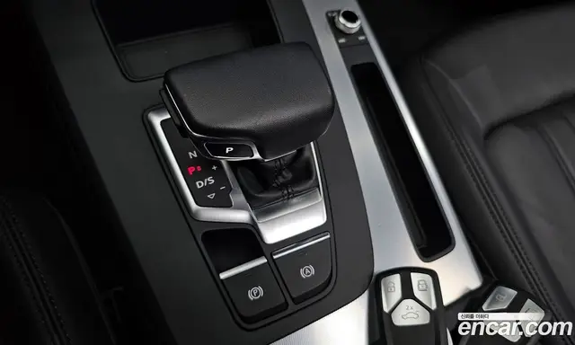 Audi Q5 2023 2.0 автомат (гидро), миниатюра 12