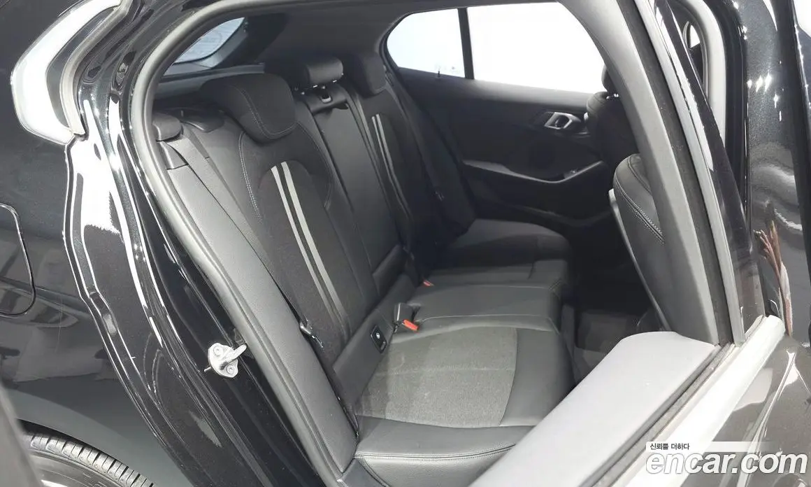 BMW 1 серия 2020 2.0 автомат (гидро), фото 16