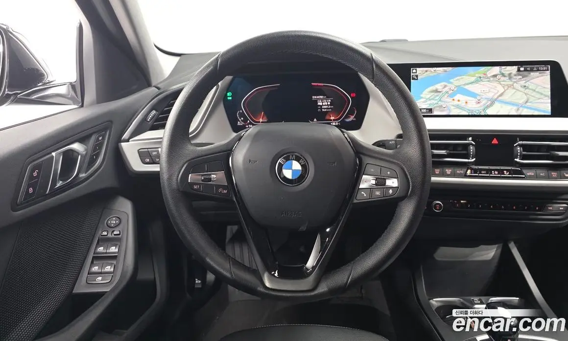 BMW 1 серия 2020 2.0 автомат (гидро), фото 17