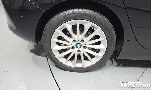 BMW 1 серия 2020 2.0 автомат (гидро), миниатюра 4