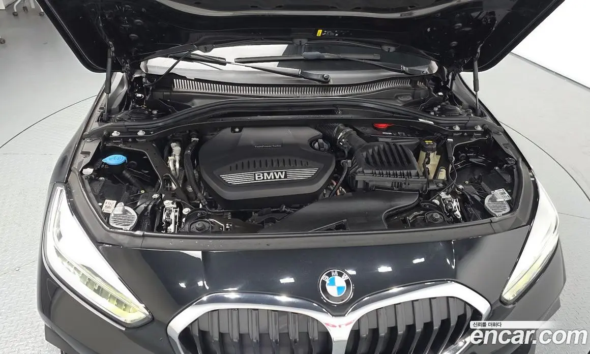BMW 1 серия 2020 2.0 автомат (гидро), фото 5