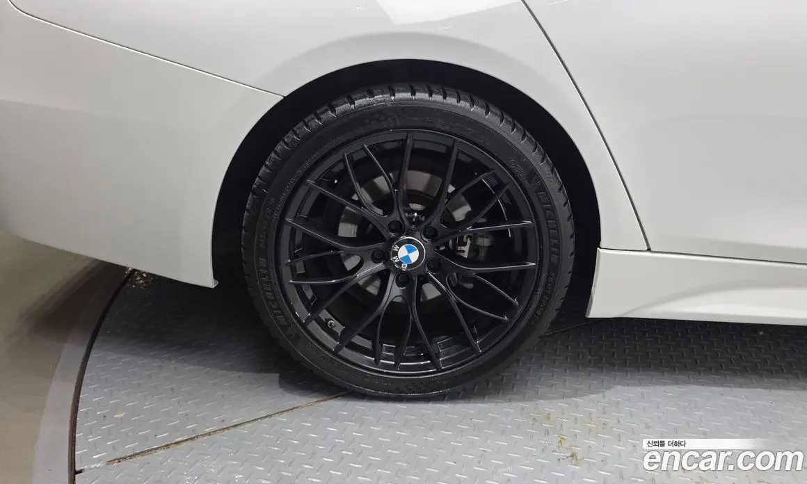 BMW 3 серия 2017 2.0 автомат (гидро), фото 5