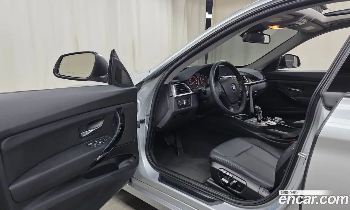 BMW 3 серия 2017 2.0 автомат (гидро), фото 12