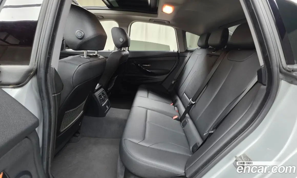BMW 3 серия 2017 2.0 автомат (гидро), фото 17