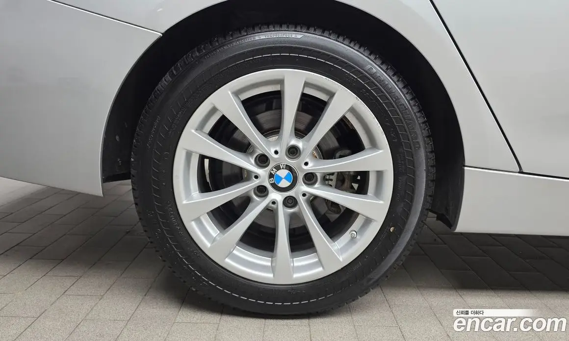 BMW 3 серия 2017 2.0 автомат (гидро), фото 4