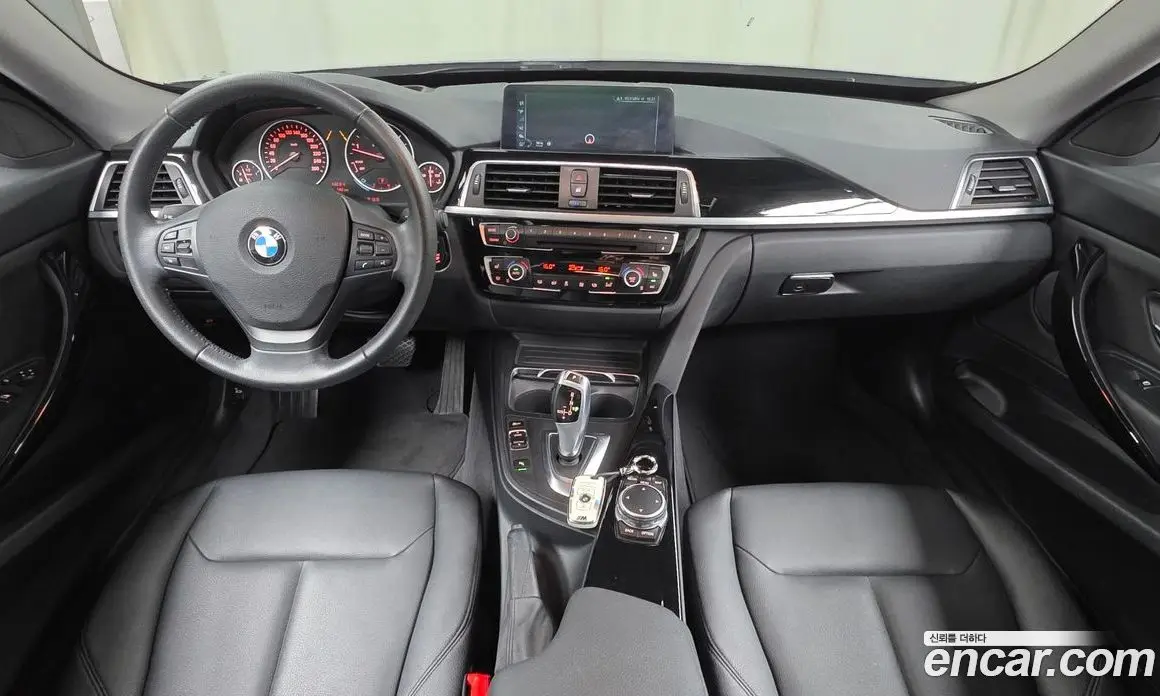BMW 3 серия 2017 2.0 автомат (гидро), фото 9