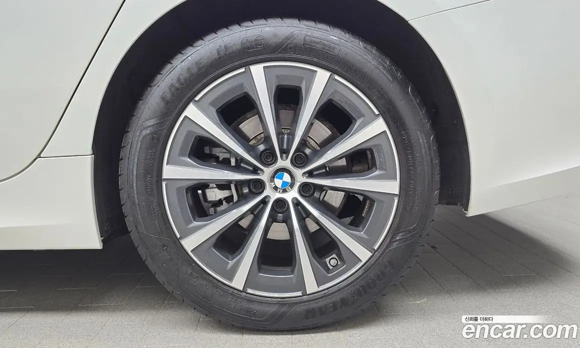 BMW 3 серия 2019 2.0 автомат (гидро), фото 7 BMW 3 серия 2019 2.0 автомат (гидро), фото 7
