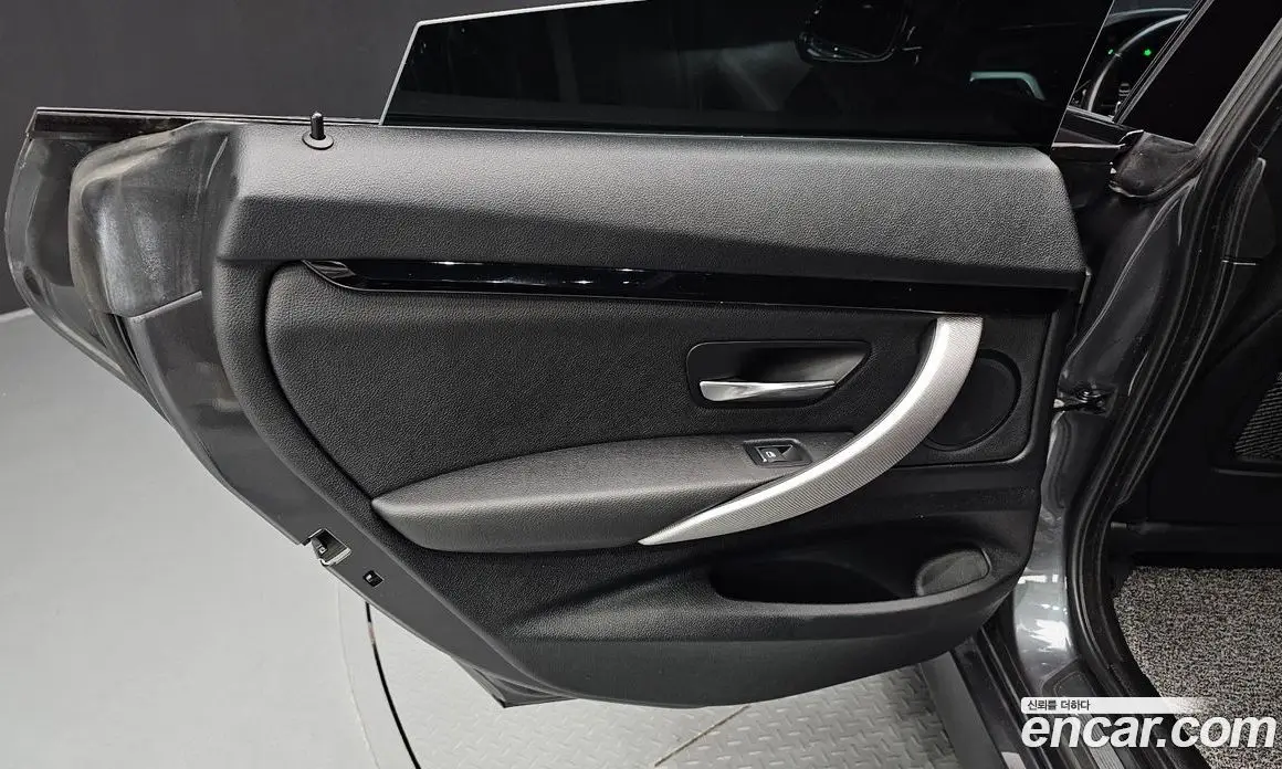 BMW 3 серия 2020 2.0 автомат (гидро), фото 15 BMW 3 серия 2020 2.0 автомат (гидро), фото 15