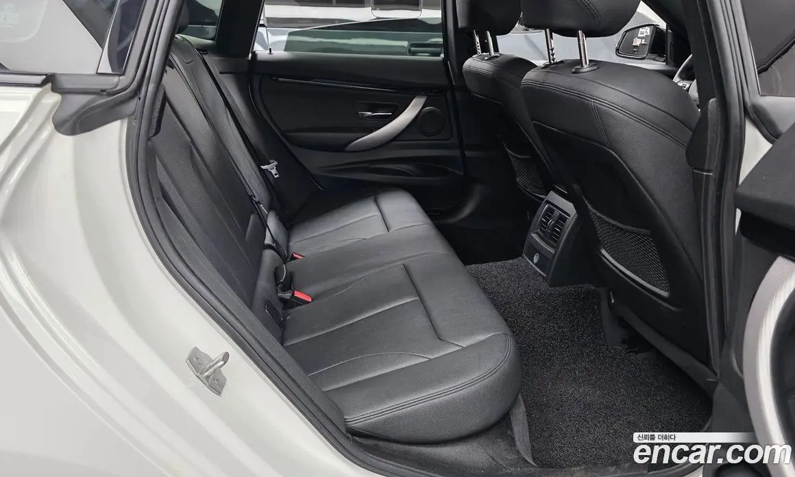 BMW 3 серия 2020 2.0 автомат (гидро), фото 17