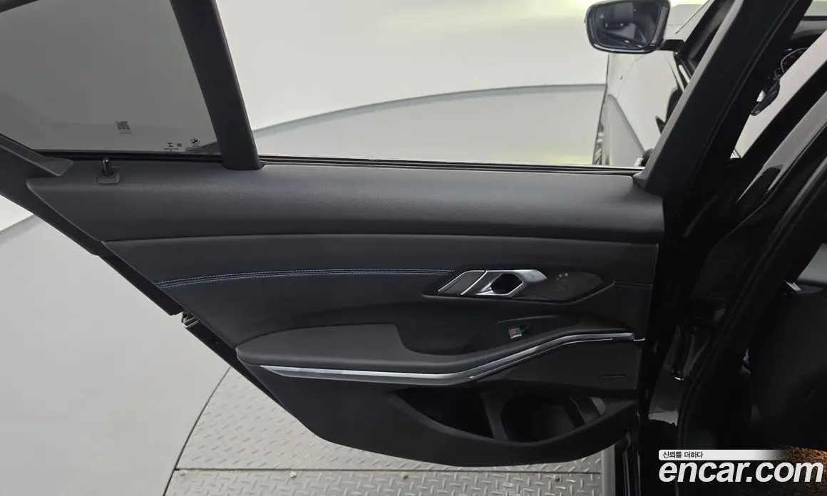 BMW 3 серия 2021 2.0 автомат (гидро), фото 14
