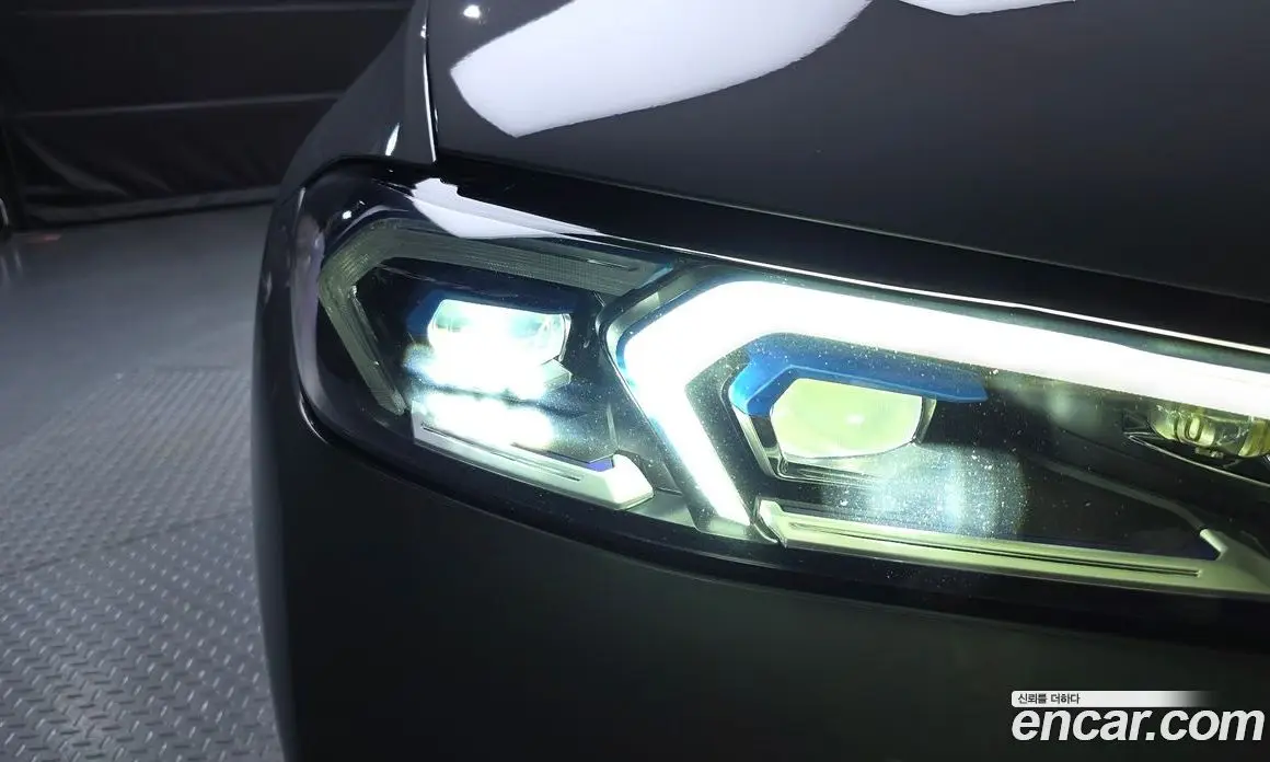 BMW 3 серия 2023 2.0 автомат (гидро), фото 8