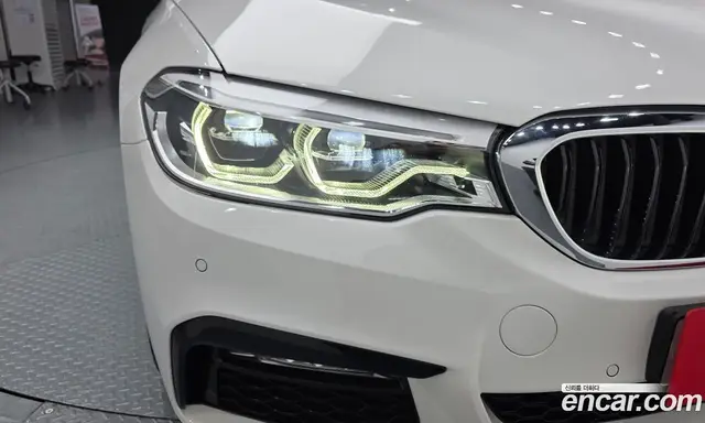 BMW 5 серия 2018 2.0 автомат (гидро), миниатюра 8 BMW 5 серия 2018 2.0 автомат (гидро), миниатюра 8