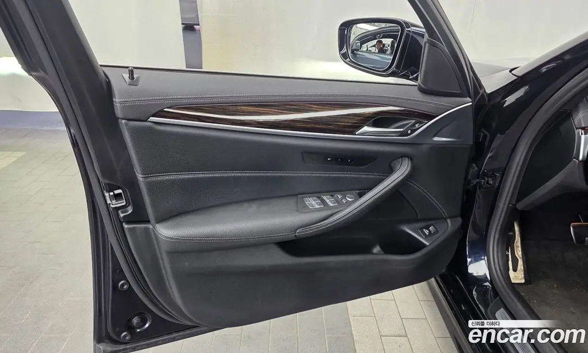 BMW 5 серия 2022 2.0 автомат (гидро), фото 14