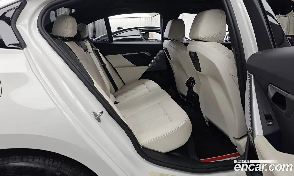 BMW 5 серия 2024 2.0 автомат (гидро), фото 18