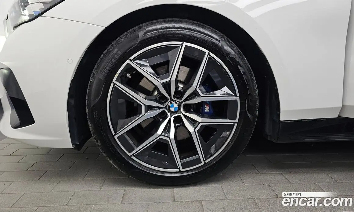 BMW 5 серия 2024 2.0 автомат (гидро), фото 5