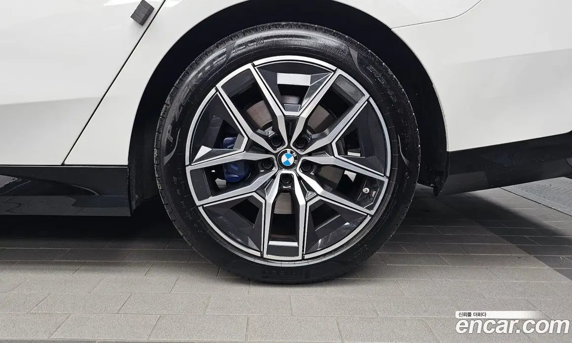 BMW 5 серия 2024 2.0 автомат (гидро), фото 7