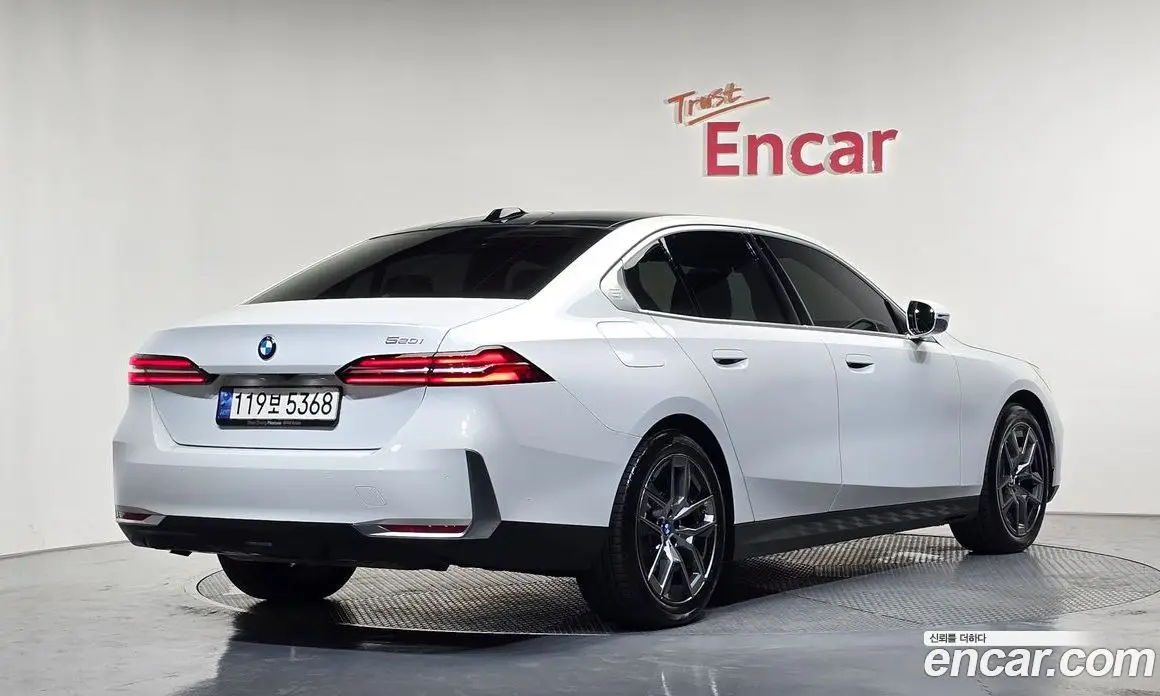 BMW 5 серия 2024 2.0 автомат (гидро), фото 2 BMW 5 серия 2024 2.0 автомат (гидро), фото 2