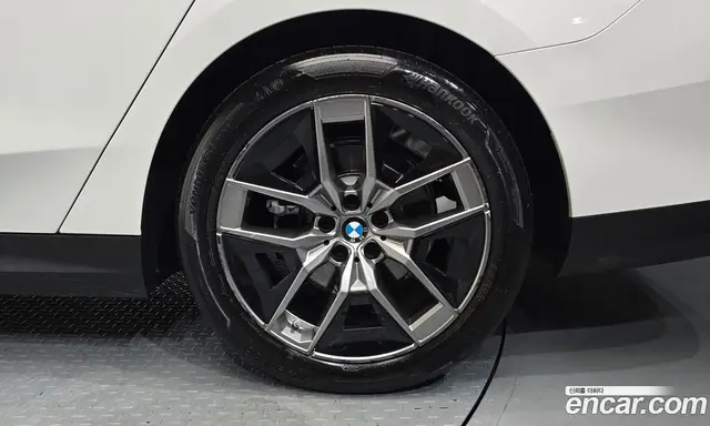 BMW 5 серия 2024 2.0 автомат (гидро), миниатюра 7 BMW 5 серия 2024 2.0 автомат (гидро), миниатюра 7
