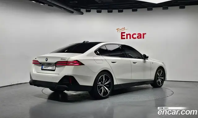 BMW 5 серия, 2025, 14 479 км
