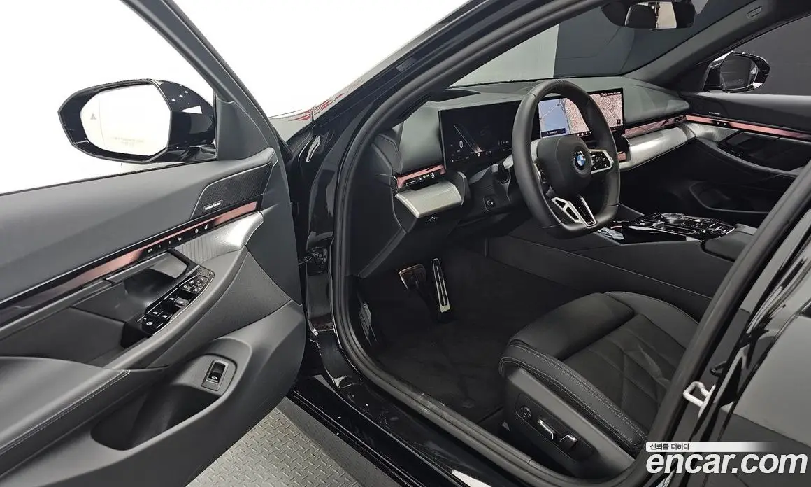 BMW 5 серия 2025 2.0 автомат (гидро), фото 17