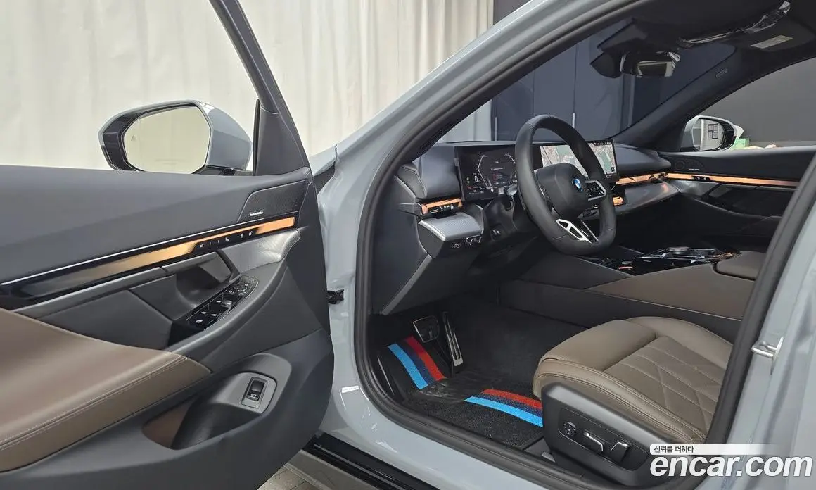 BMW 5 серия 2025 2.0 автомат (гидро), фото 12 BMW 5 серия 2025 2.0 автомат (гидро), фото 12
