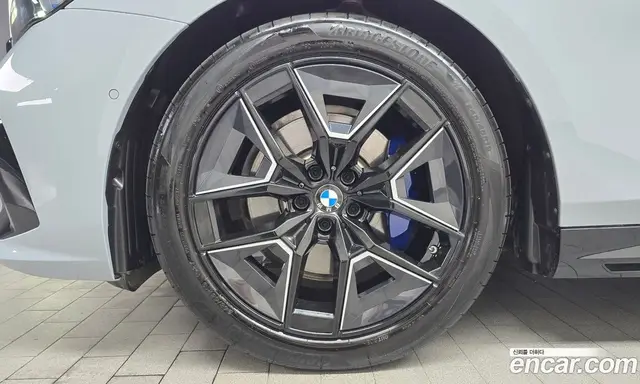 BMW 5 серия 2025 2.0 автомат (гидро), миниатюра 4 BMW 5 серия 2025 2.0 автомат (гидро), миниатюра 4