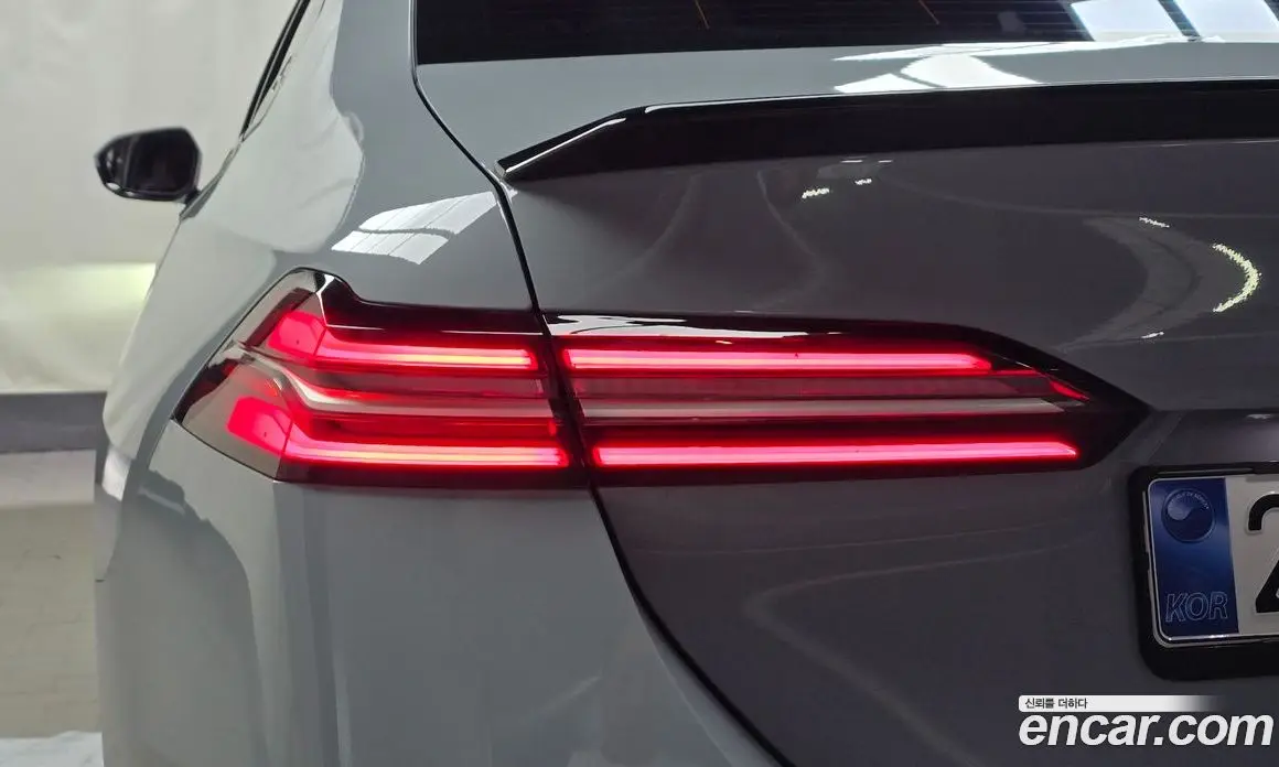 BMW 5 серия 2025 2.0 автомат (гидро), фото 8 BMW 5 серия 2025 2.0 автомат (гидро), фото 8