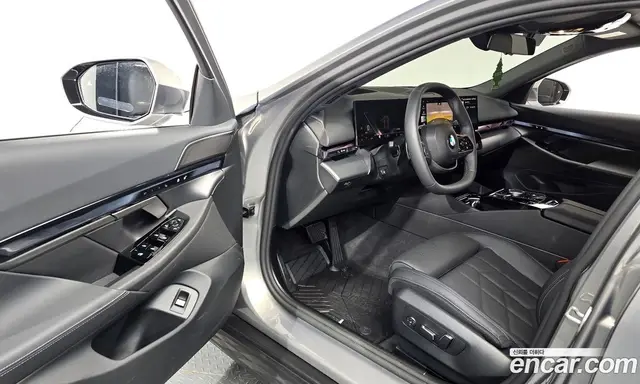 BMW 5 серия 2026 2.0 автомат (гидро), миниатюра 12