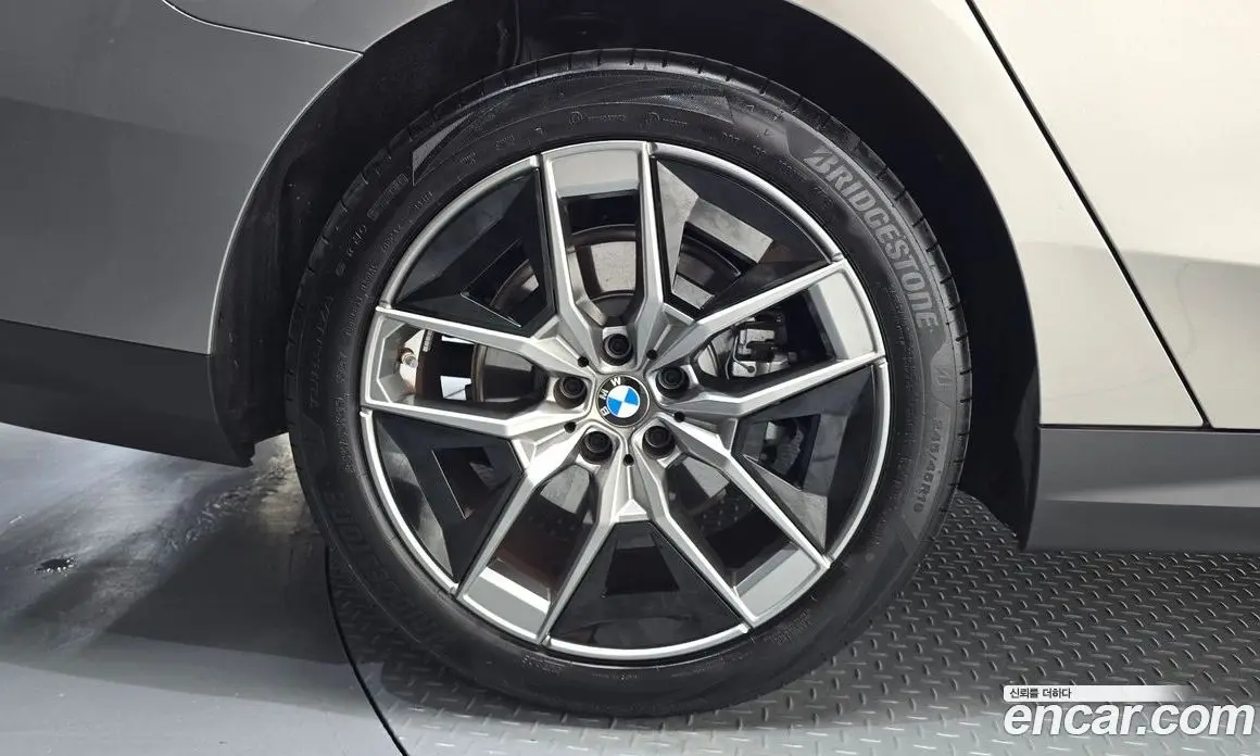 BMW 5 серия 2026 2.0 автомат (гидро), фото 4