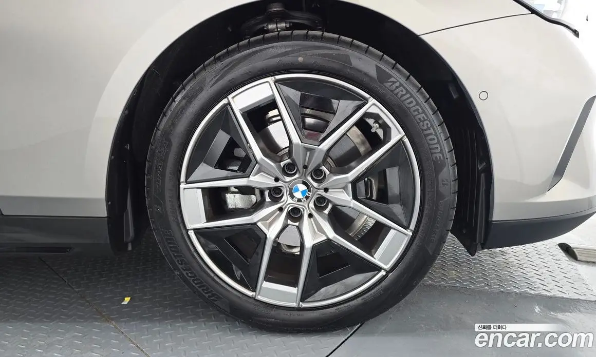 BMW 5 серия 2026 2.0 автомат (гидро), фото 6