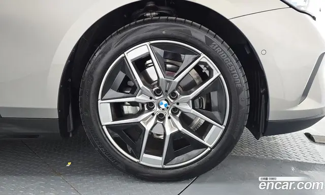 BMW 5 серия 2026 2.0 автомат (гидро), миниатюра 6