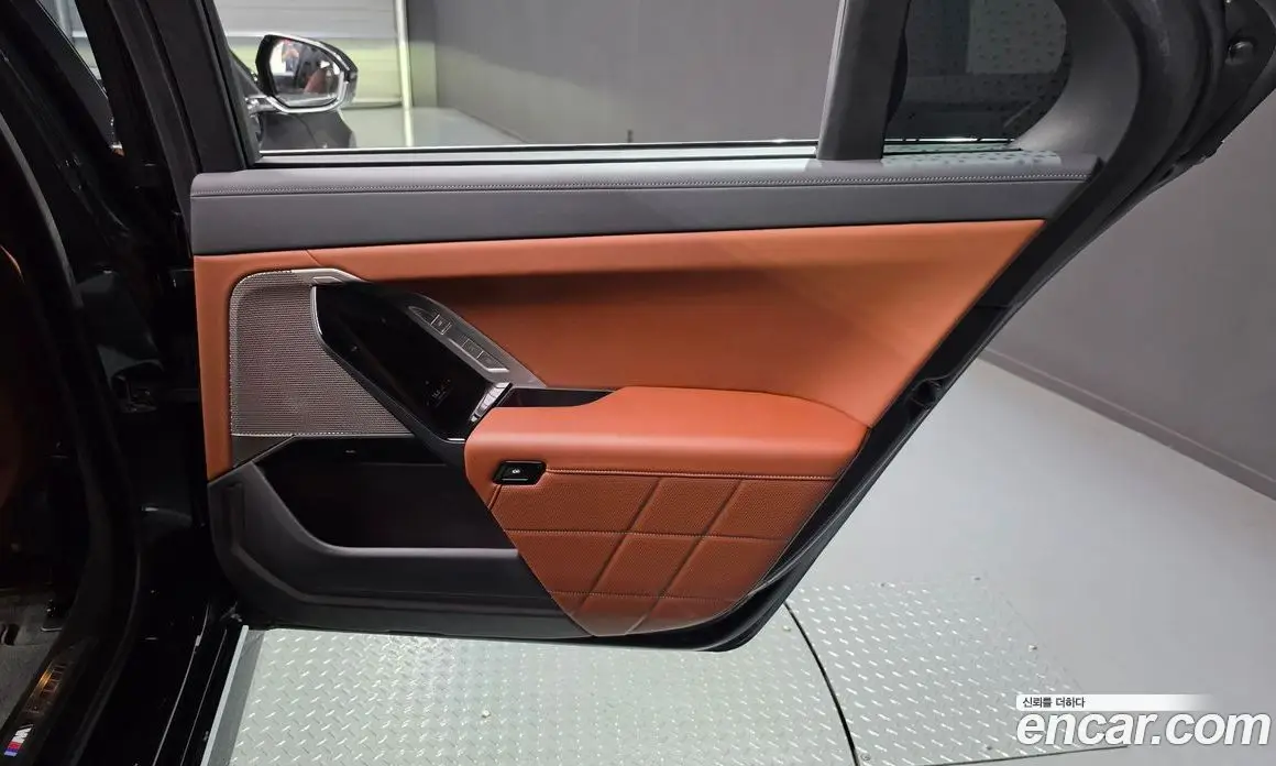 BMW 7 серия 2024 3.0 автомат (гидро), фото 15