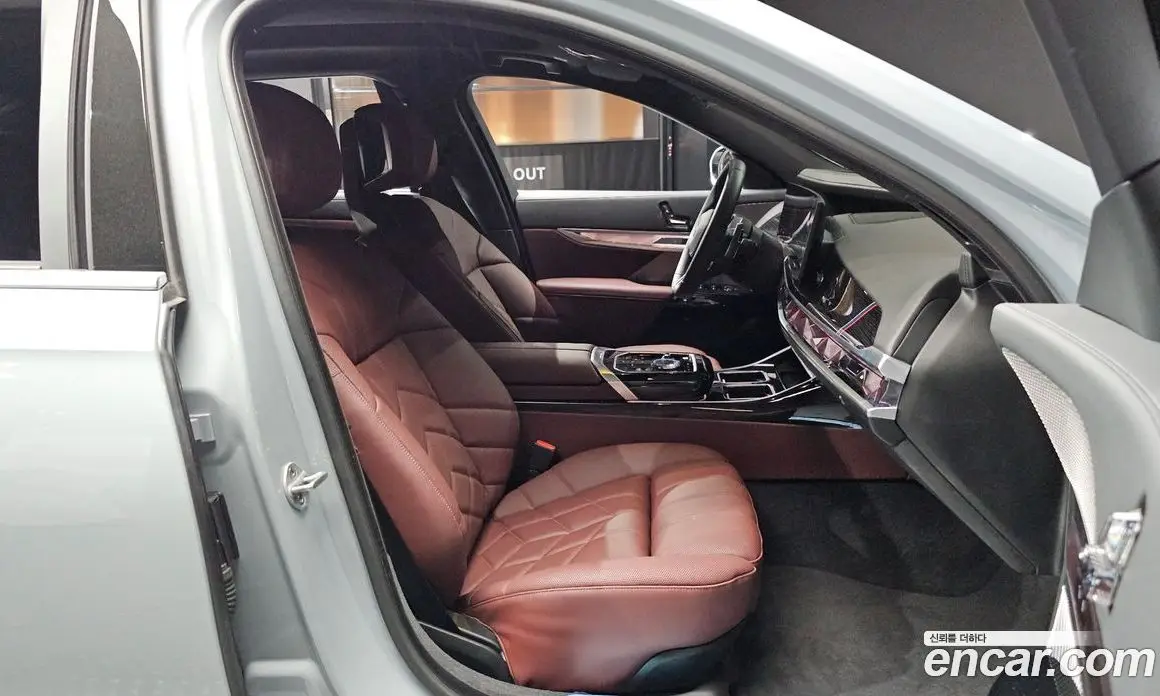 BMW 7 серия 2025 3.0 автомат (гидро), фото 18