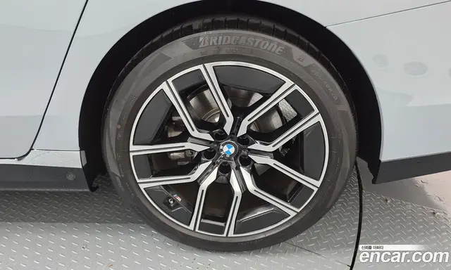 BMW 7 серия 2025 3.0 автомат (гидро), миниатюра 7