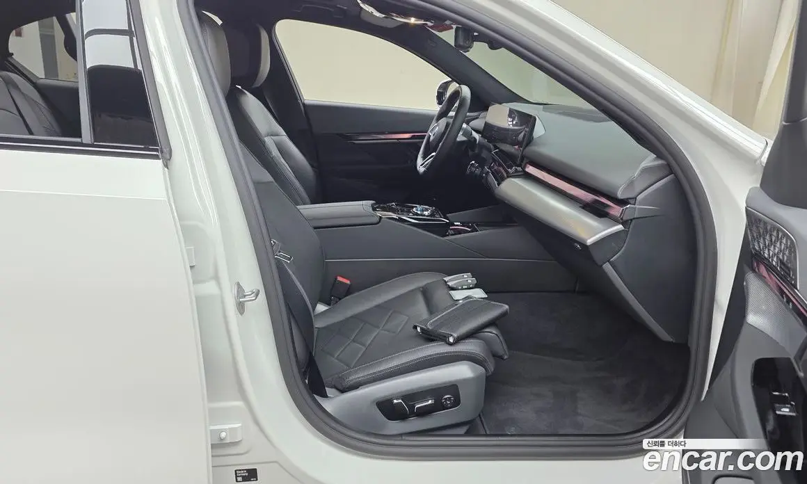 BMW i5 2025 0.2 автомат (гидро), фото 15