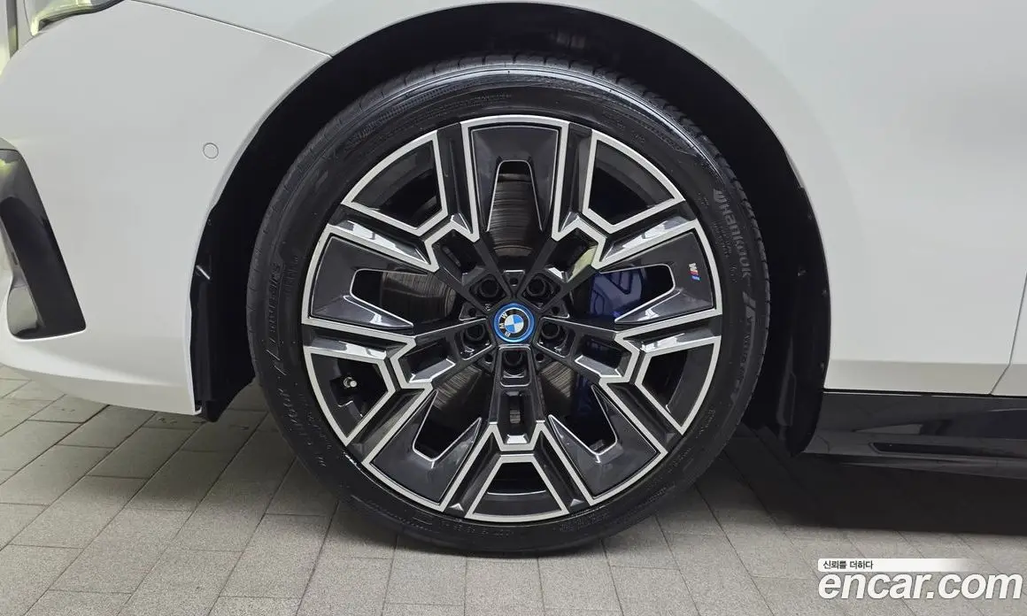 BMW i5 2025 0.2 автомат (гидро), фото 4