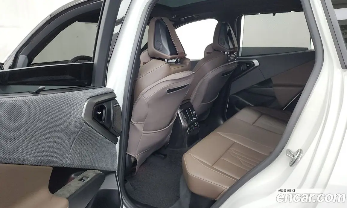 BMW X3 2025 2.0 автомат (гидро), фото 16 BMW X3 2025 2.0 автомат (гидро), фото 16
