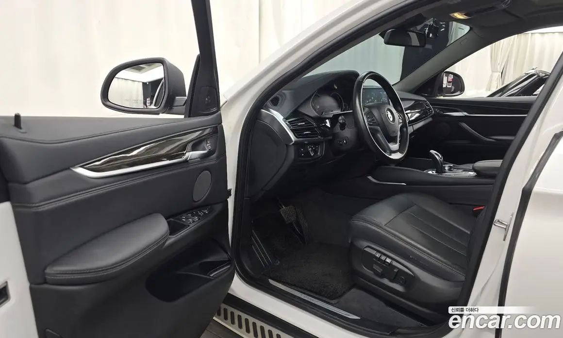 BMW X6 2017 3.0 автомат (гидро), фото 13