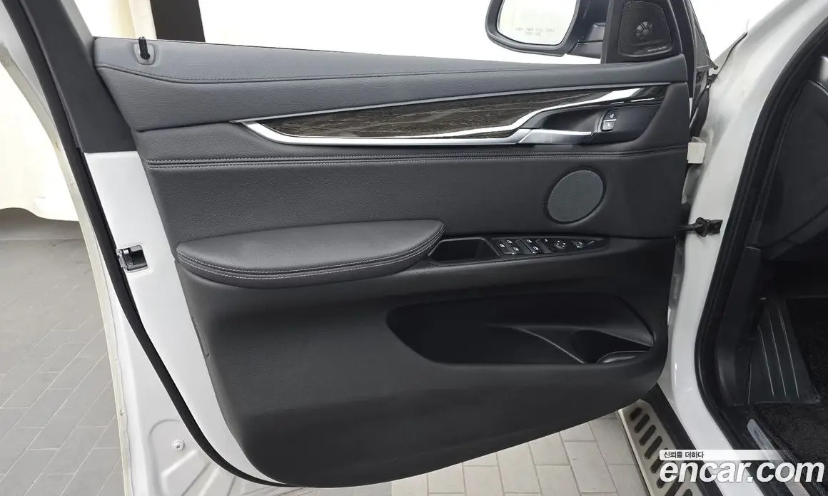 BMW X6 2017 3.0 автомат (гидро), фото 14