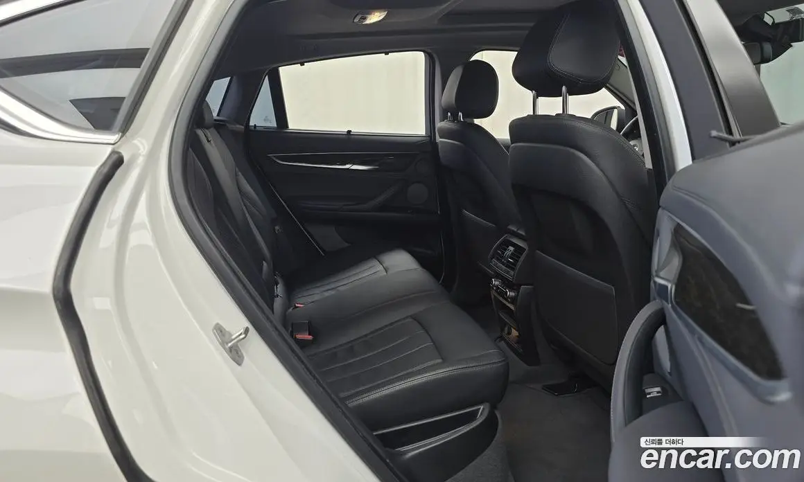 BMW X6 2017 3.0 автомат (гидро), фото 17