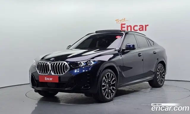 BMW X6, 2025, 8 428 км