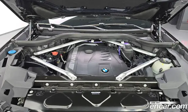 BMW X6 2025 3.0 автомат (гидро), миниатюра 6