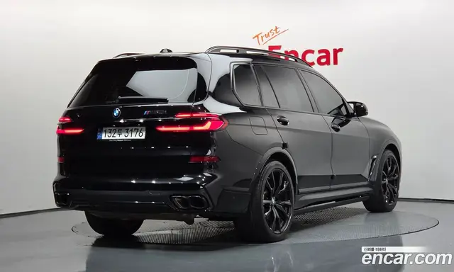 BMW X7 2023 4.4 автомат (гидро), миниатюра 2