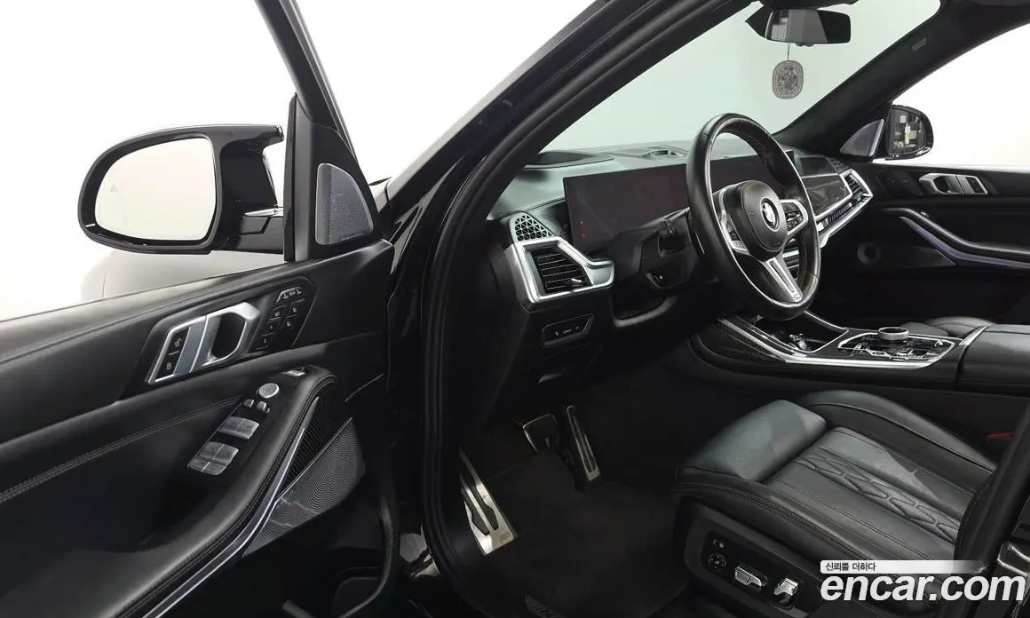 BMW X7 2023 4.4 автомат (гидро), фото 13